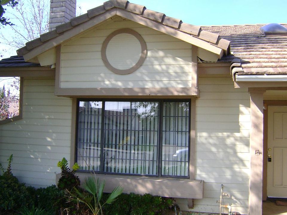 1st image of 25664 Jonestown Dr