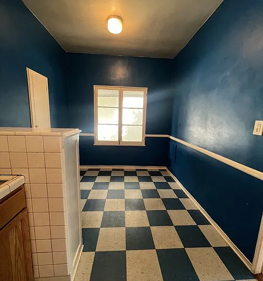 476 Landfair Ave #105 — Photo 6