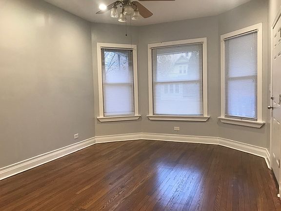 3rd image of 4131 N Monticello Ave #1