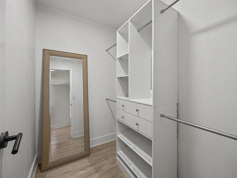 3057 Fountainview Ave — Photo 33