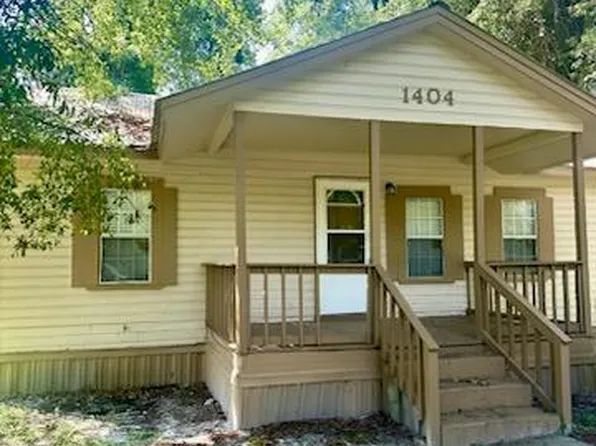 1404 Hazel St, Waycross, GA 31501