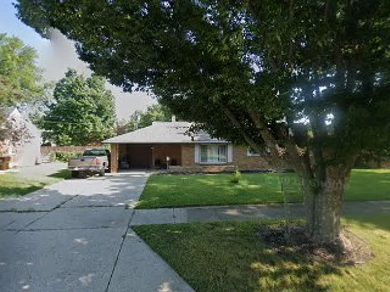 937 E Stroop Rd — Photo 2