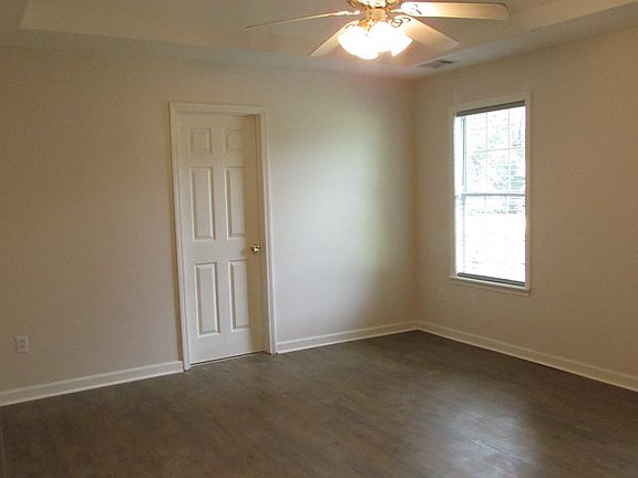 5th image of 124 Malachi Dr