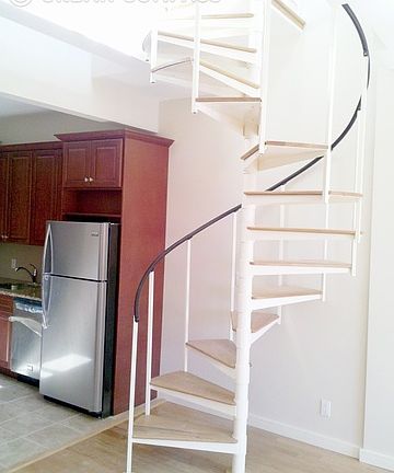 2nd image of 49 McGuinness Blvd
