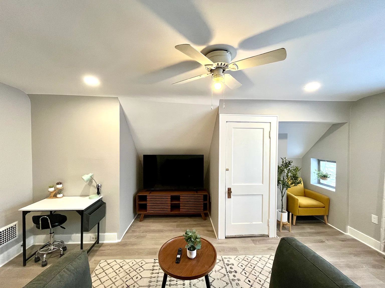 1 bed, 550 sqft, $1,595 — Photo 4