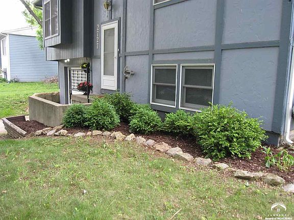 3rd image of 2727 Ponderosa Dr