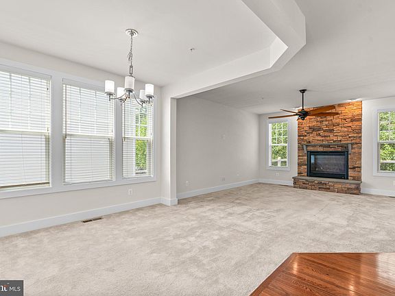 5th image of 416 Kosmill Dr