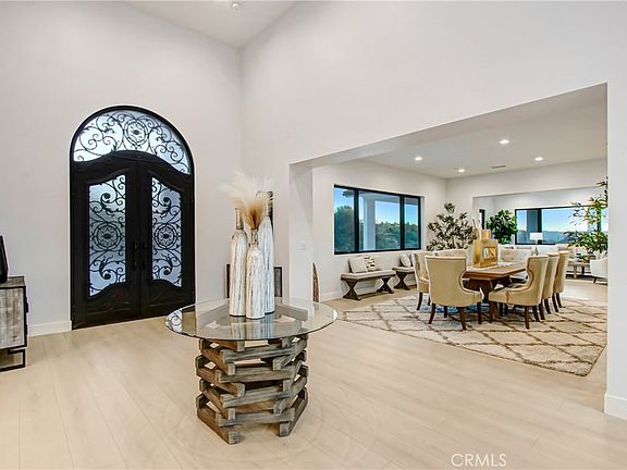 5th image of 2027 Via Monserate