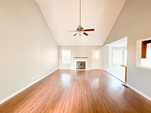 2nd image of 775 Samantha Ln
