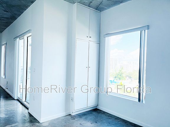 2nd image of 10 SW South River Dr APT 905