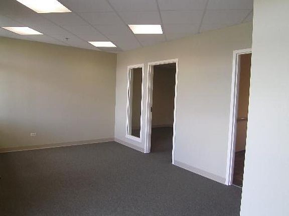 4th image of 1001 E Wilson St Ste 160