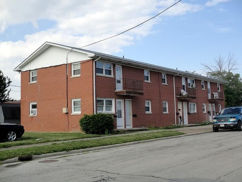 1st image of 102 N Blackhoof St