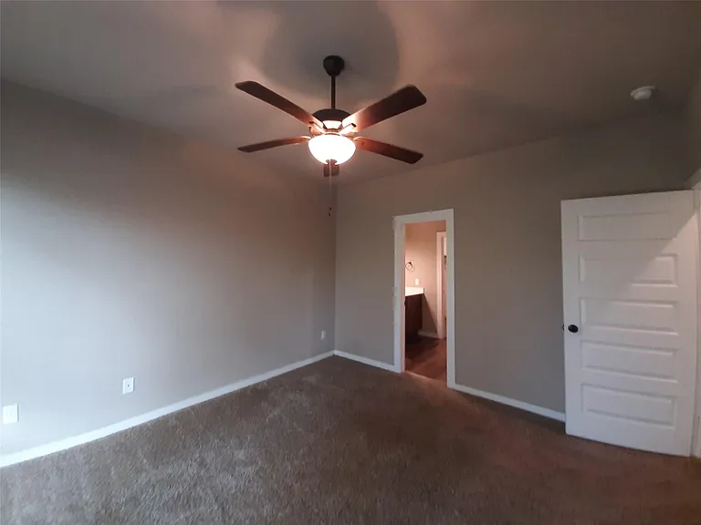9733 Grosbeak Ln — Photo 16