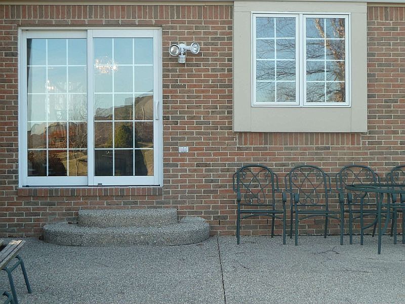 1st image of 47573 Torrington Dr N