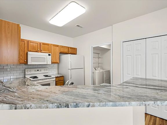 4th image of 17104 Chesapeake Cir