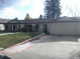 5836 Yerba Buena Rd, Santa Rosa, CA 95409