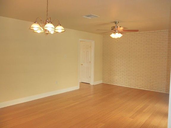 3rd image of 4549 Lafon Dr