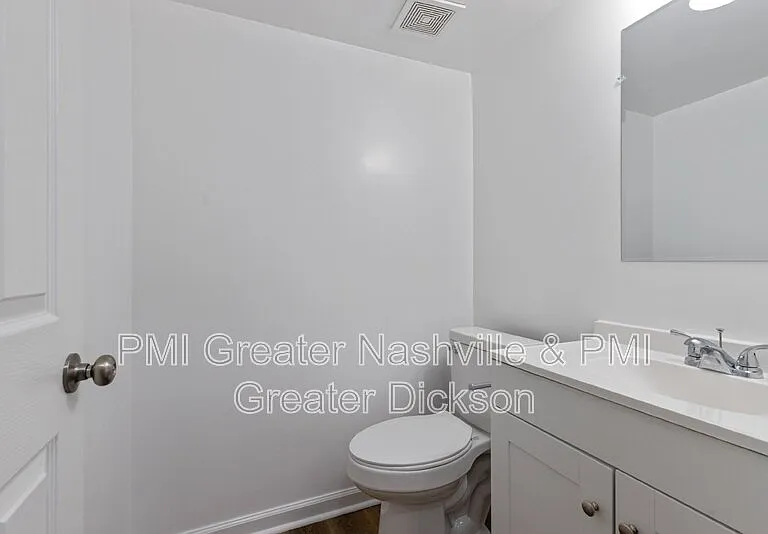 300 Spring St #13 — Photo 15