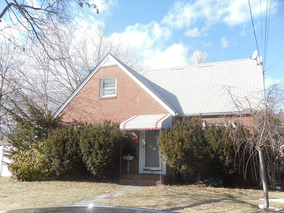 1st image of 87 Dennis St