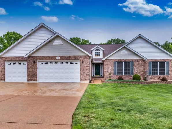 6132 Brookparc Dr, Imperial, MO 63052