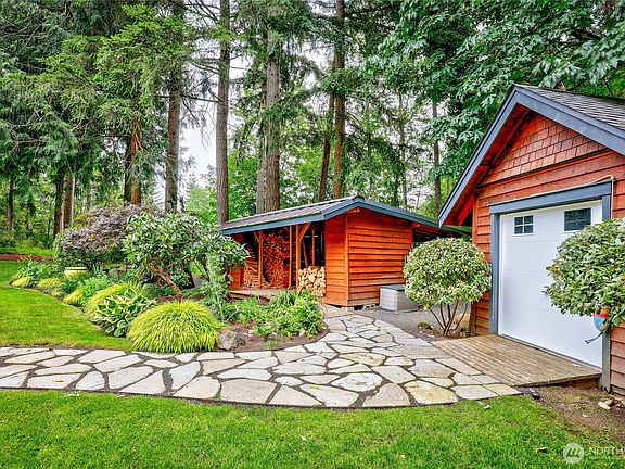 5th image of 8724 NE Laughing Salmon Lane