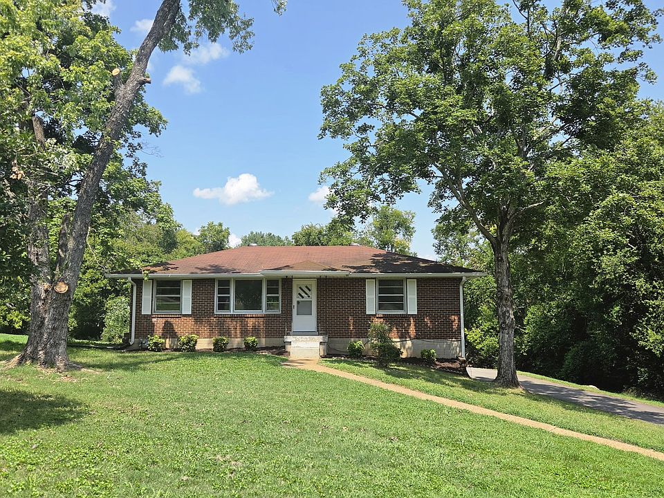 1st image of 1208 Sussex Ct