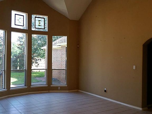 2nd image of 3819 Clarestone Dr