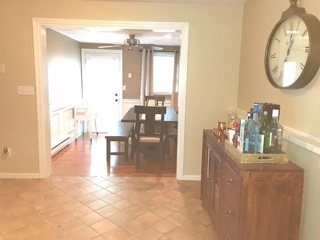 156 E Bacon St — Photo 5