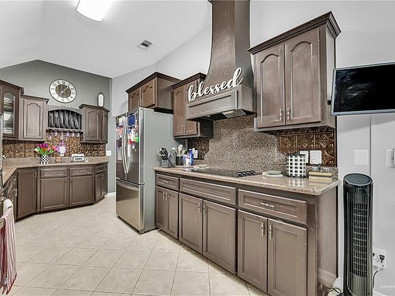 4th image of 5202 N 25th Ln