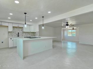 7242 E Calle Cuernavaca, Tucson, AZ 85710