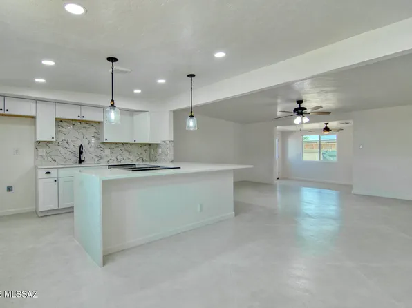 7242 E Calle Cuernavaca, Tucson, AZ 85710