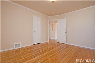 3rd image of 2471 44th Ave