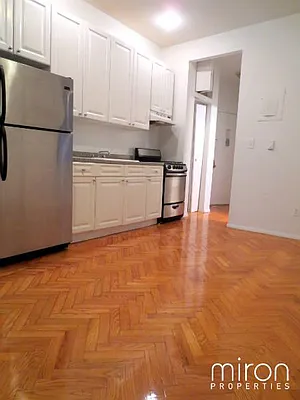 Rented by Miron Properties | media 16