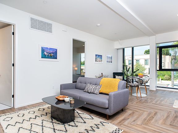 2nd image of 470 Nautilus St Suite 207