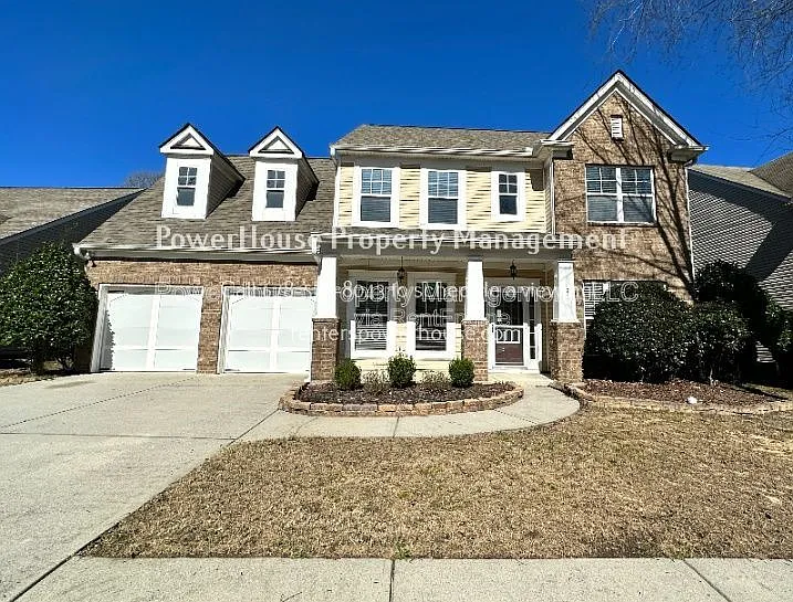 2403 Walnut Tree Ln