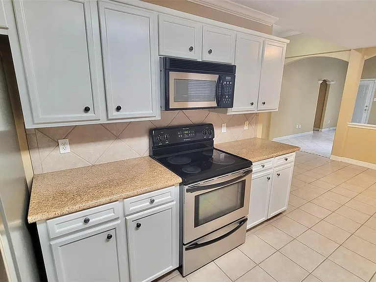 3702 Mystic Cir — Photo 5