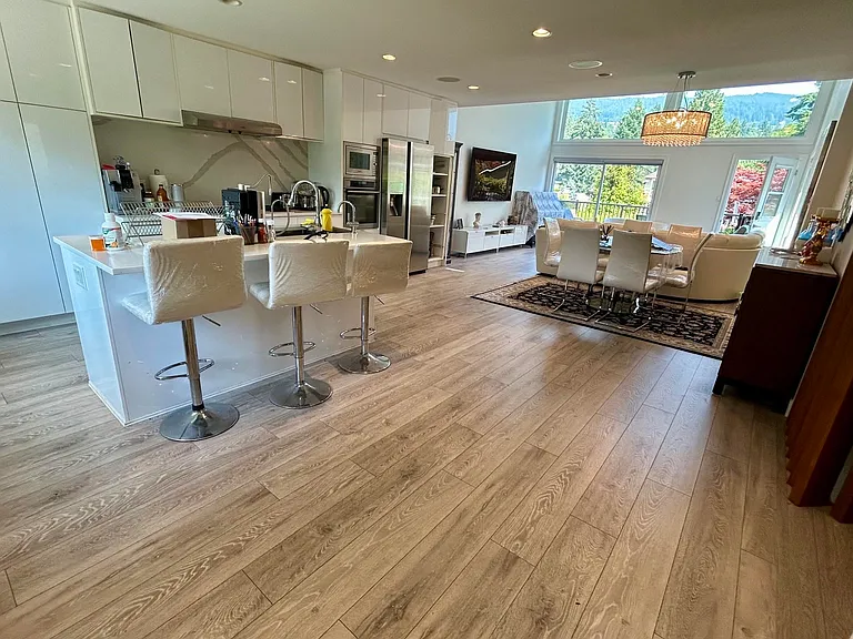 1015 Jefferson Ave #UPPER — Photo 2