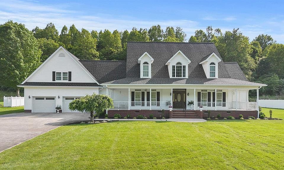 1st image of 3222 Carriage Hill Ct
