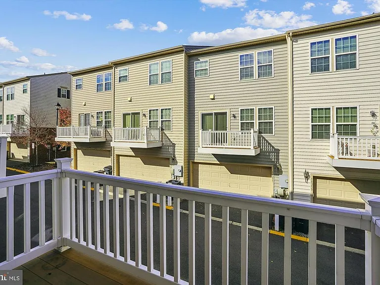 7106 Santa Cruz Pl — Photo 28