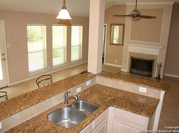 2nd image of 6143 Oakwood Trl