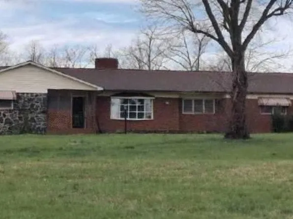 750 Lewis Ferry Rd, Statesville, NC 28677