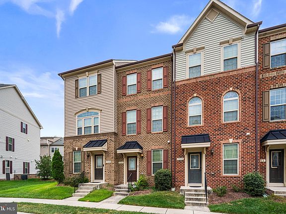 4th image of 7727 Duncannon Ln