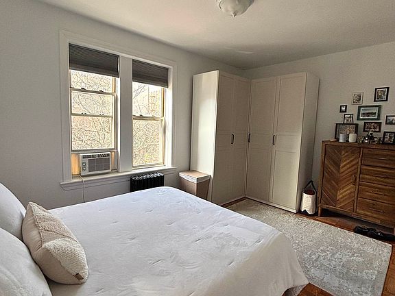 5th image of 4143 43rd St APT B10