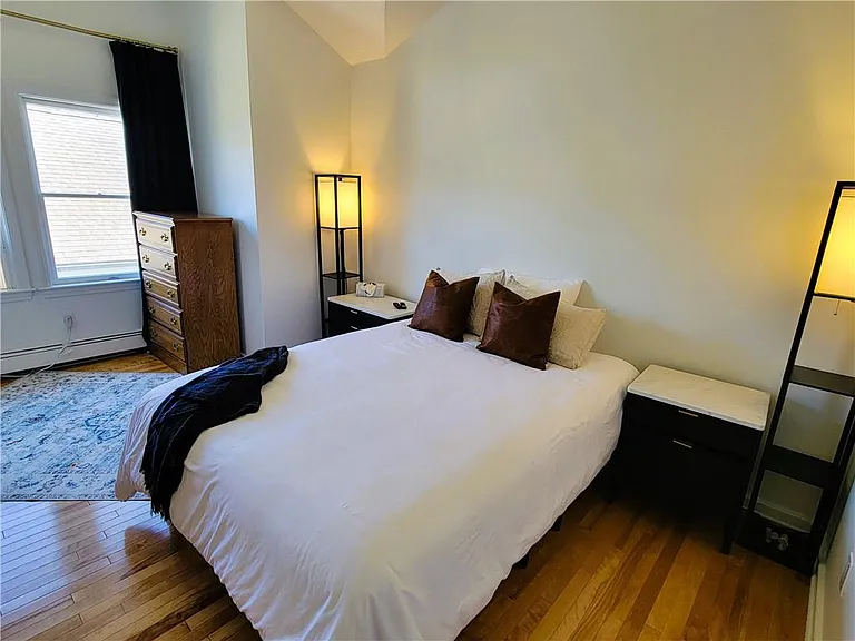 9 1/2 Narragansett Ave #3 — Photo 25