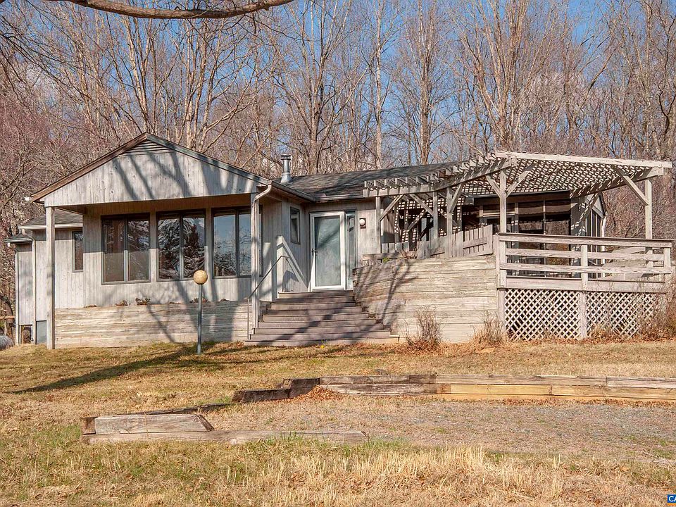 1st image of 8268 Dick Woods Rd