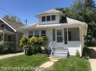 530 Shepard St, Lansing, MI 48912