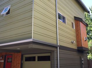 12546 35th Ave NE APT B, Seattle, WA 98125