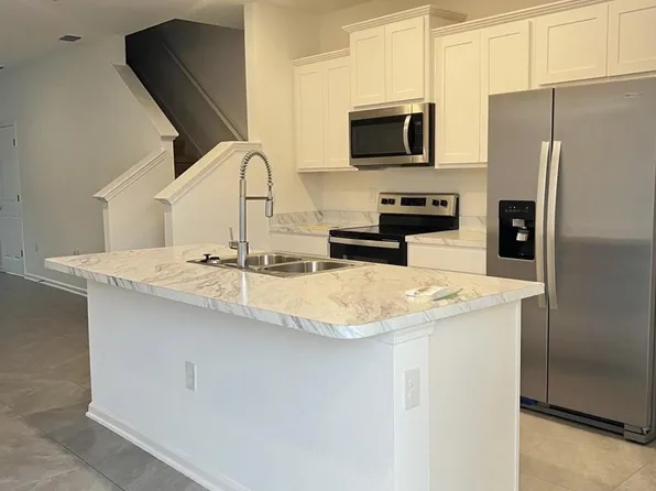 8337 Retrograde Rd, Jacksonville, FL 32256