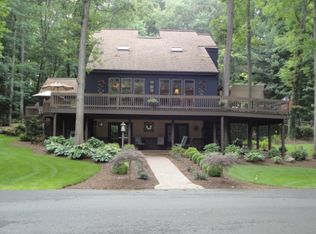 11 Coventry Ln, State College, PA 16803