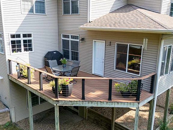4th image of 2670 Aspen Ct NE